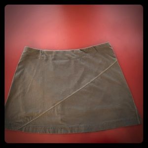 Title Nine Dynomatic XL Skort SWB